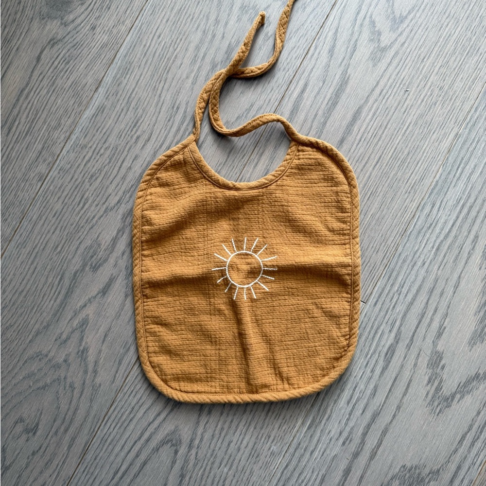 Quincy Mae bib - washed but never used